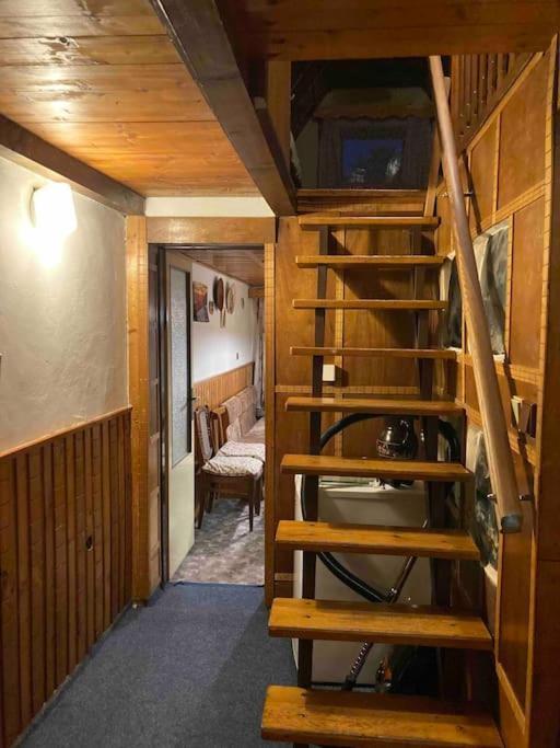 Utulna Chaloupka Na Valassku Valašská Bystřice Extérieur photo