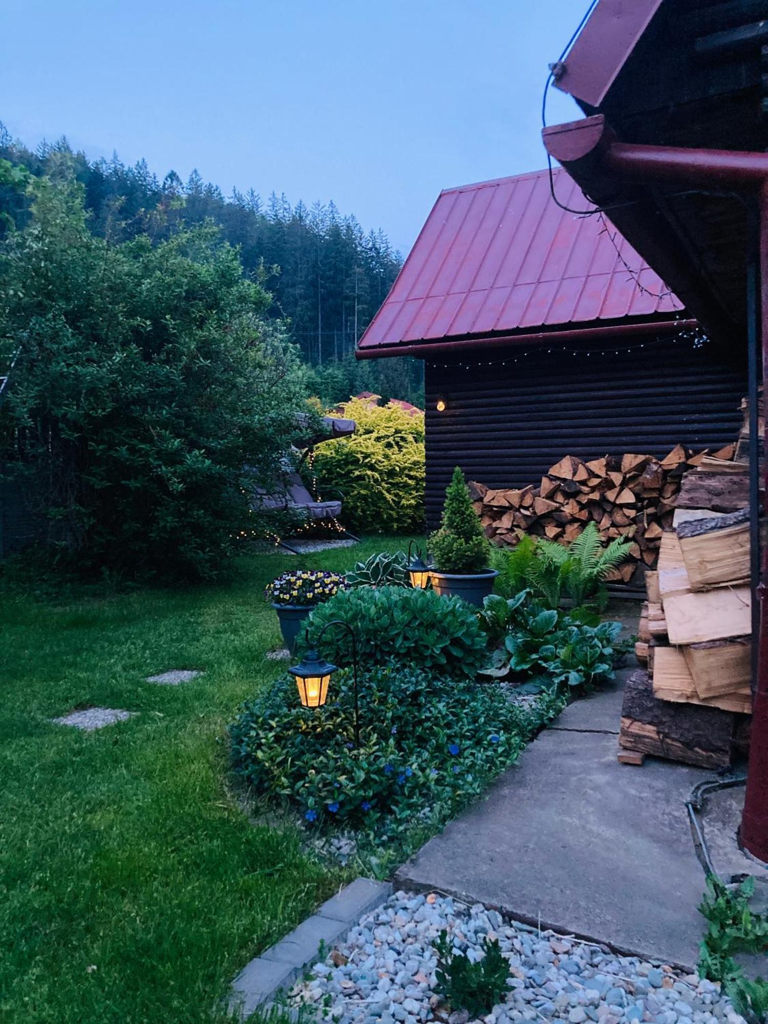 Utulna Chaloupka Na Valassku Valašská Bystřice Extérieur photo