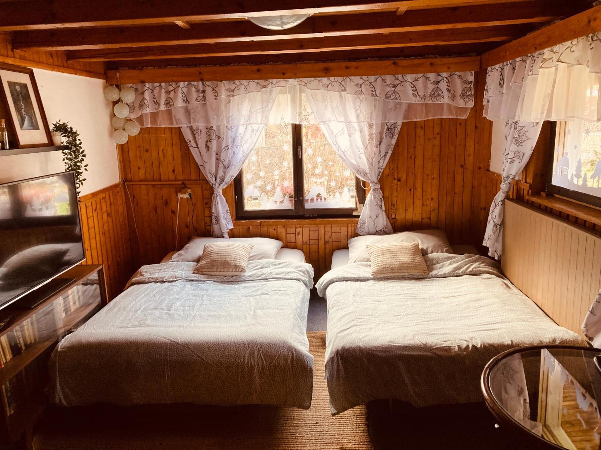 Utulna Chaloupka Na Valassku Valašská Bystřice Extérieur photo